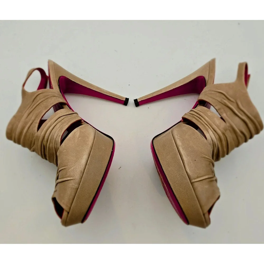 Creazioni Taccetti Beige Ruched Leather Peep‎ Toe Slingback Heels 38/7.5 Italian